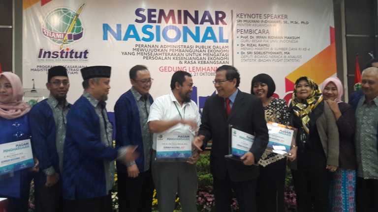 Seminar Nasional “Peranan Administrasi Publik Dalam Mewujudkan Pembangunan Ekonomi yang Mensejahterakan untuk Mengatasi Persoalan Ekonomi & Rasa Kebangsaan”